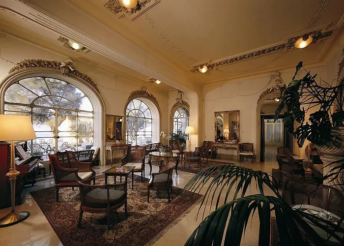 Hotell Grand Excelsior Vittoria 5*