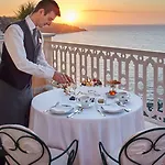 Grand Excelsior Vittoria מלון
