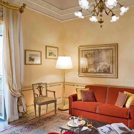 Grand Excelsior Vittoria Готель