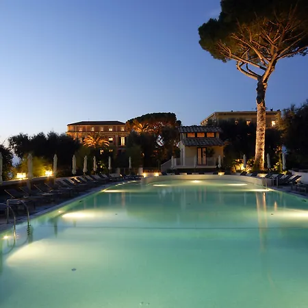 Grand Excelsior Vittoria 5* Сорренто