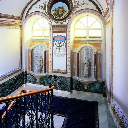 Grand Excelsior Vittoria