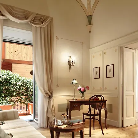 Grand Excelsior Vittoria Hotel 5*