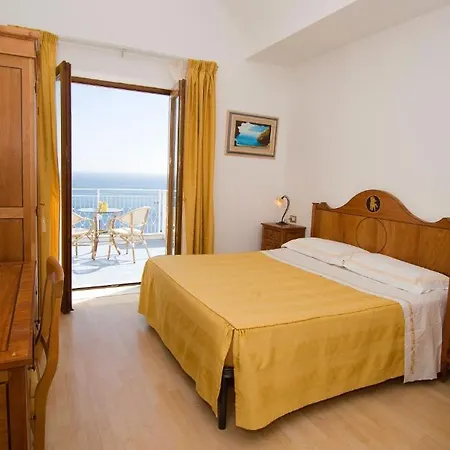 Hotel Grand Excelsior Vittoria
