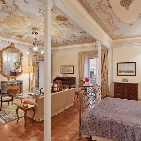 Grand Excelsior Vittoria Hotel