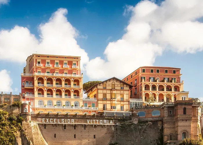 Grand Excelsior Vittoria 5* Półwysep Sorrentyński