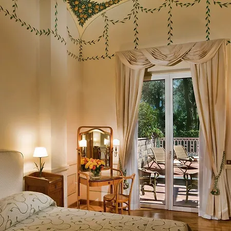 מלון Grand Excelsior Vittoria